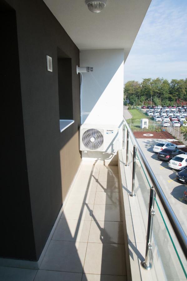 Airport Residence - Apartment Across From Otopeni Airport Εξωτερικό φωτογραφία