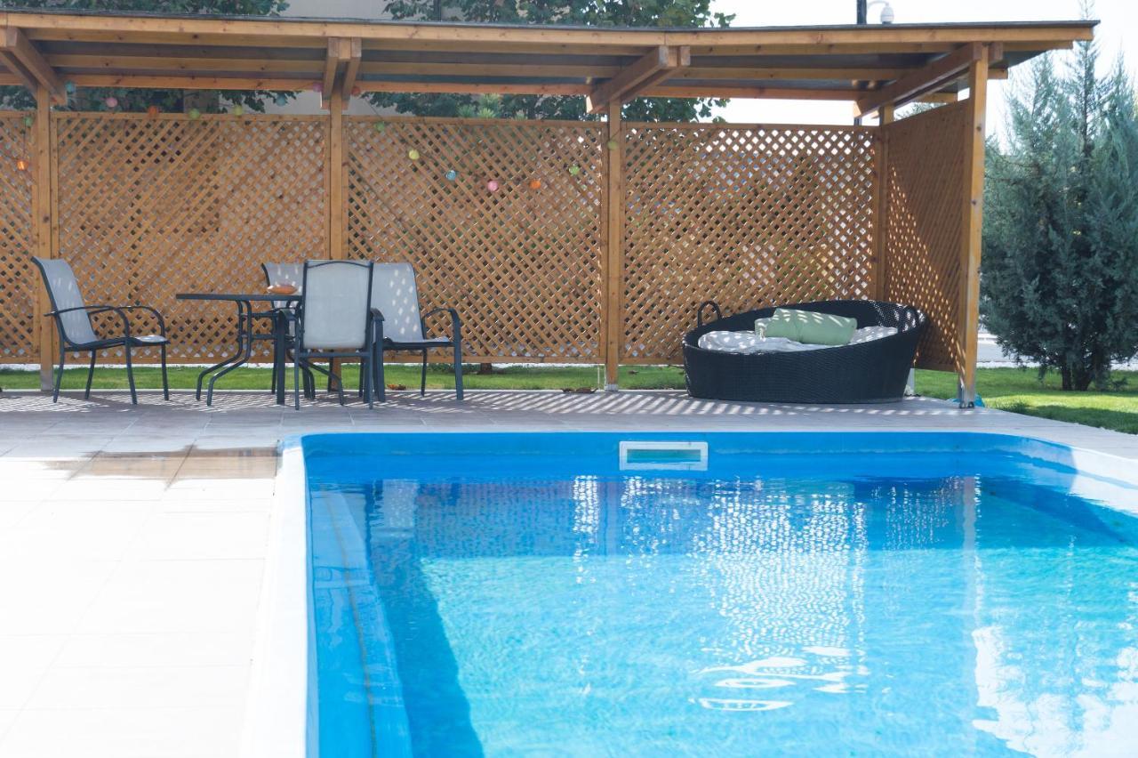Airport Residence - Apartment Across From Otopeni Airport Εξωτερικό φωτογραφία