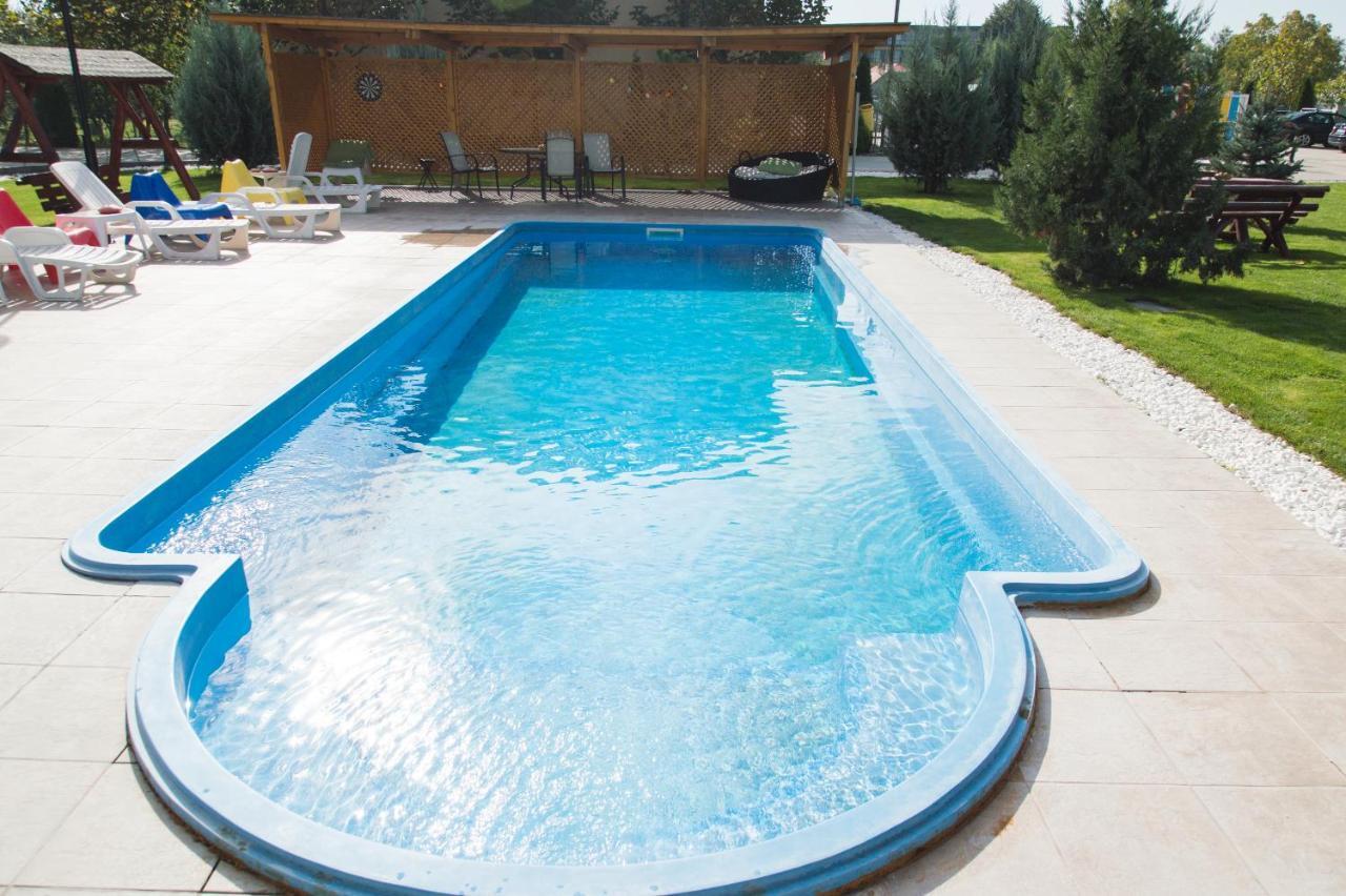 Airport Residence - Apartment Across From Otopeni Airport Εξωτερικό φωτογραφία